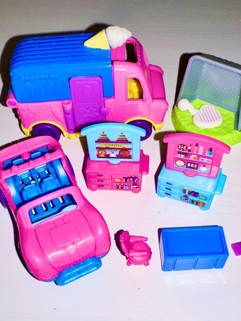 Poly Pocket MICRO Accessories + Car from MEGA MALL GFP89 + Ice Cream Truck GCG40